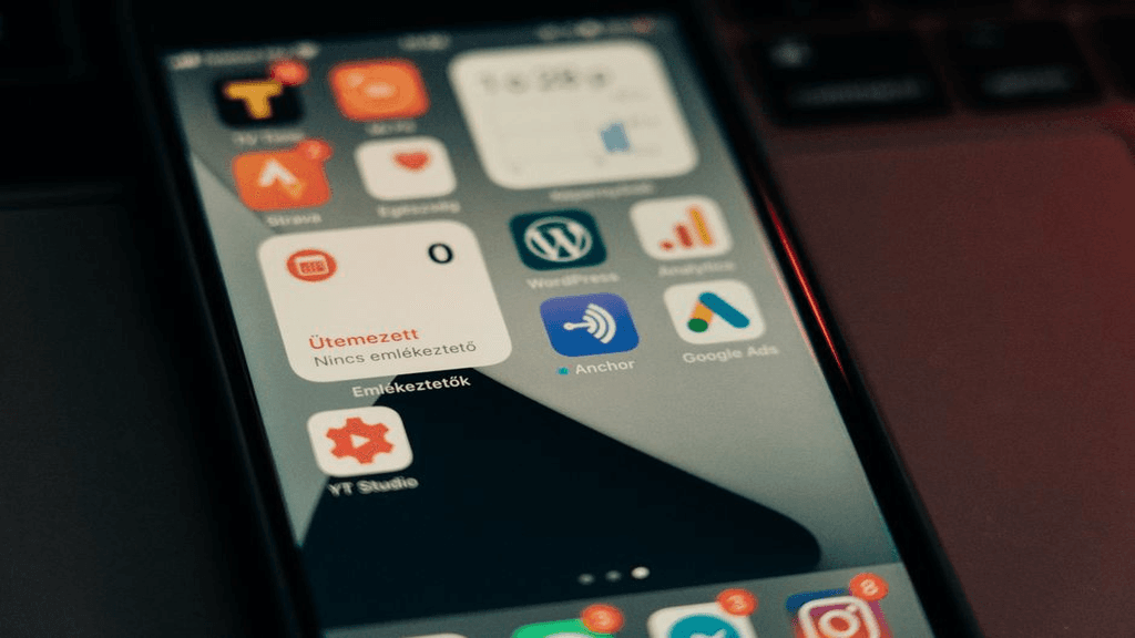 Google Ads Optimierung in der Schweiz: Mehr Conversions bei tieferen Klickkosten – Praxiserprobtes SEM-Management für Schweizer KMU – von der Strategie bis zum messbaren Umsatz.